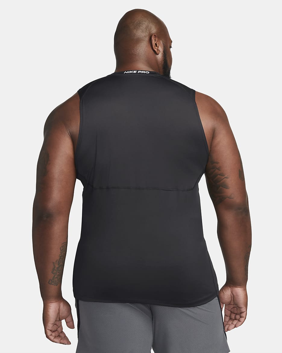 Nike Pro Dri FIT Men s Slim Fit Sleeveless Top. Nike